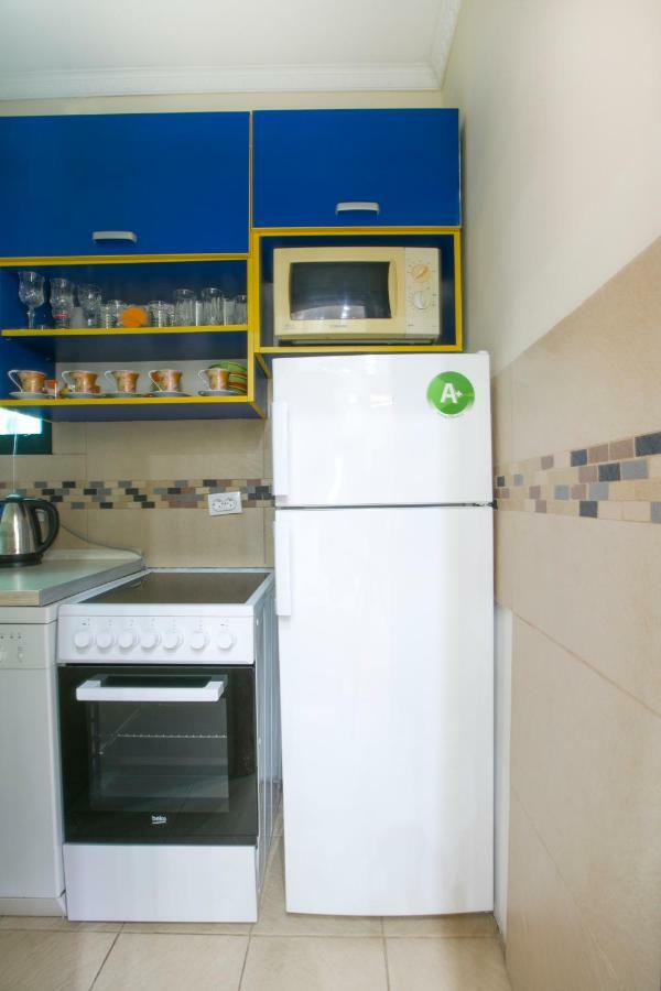 סוטומורה Apartments Holiday Lux מראה חיצוני תמונה