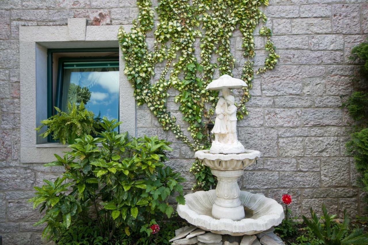 סוטומורה Apartments Holiday Lux מראה חיצוני תמונה